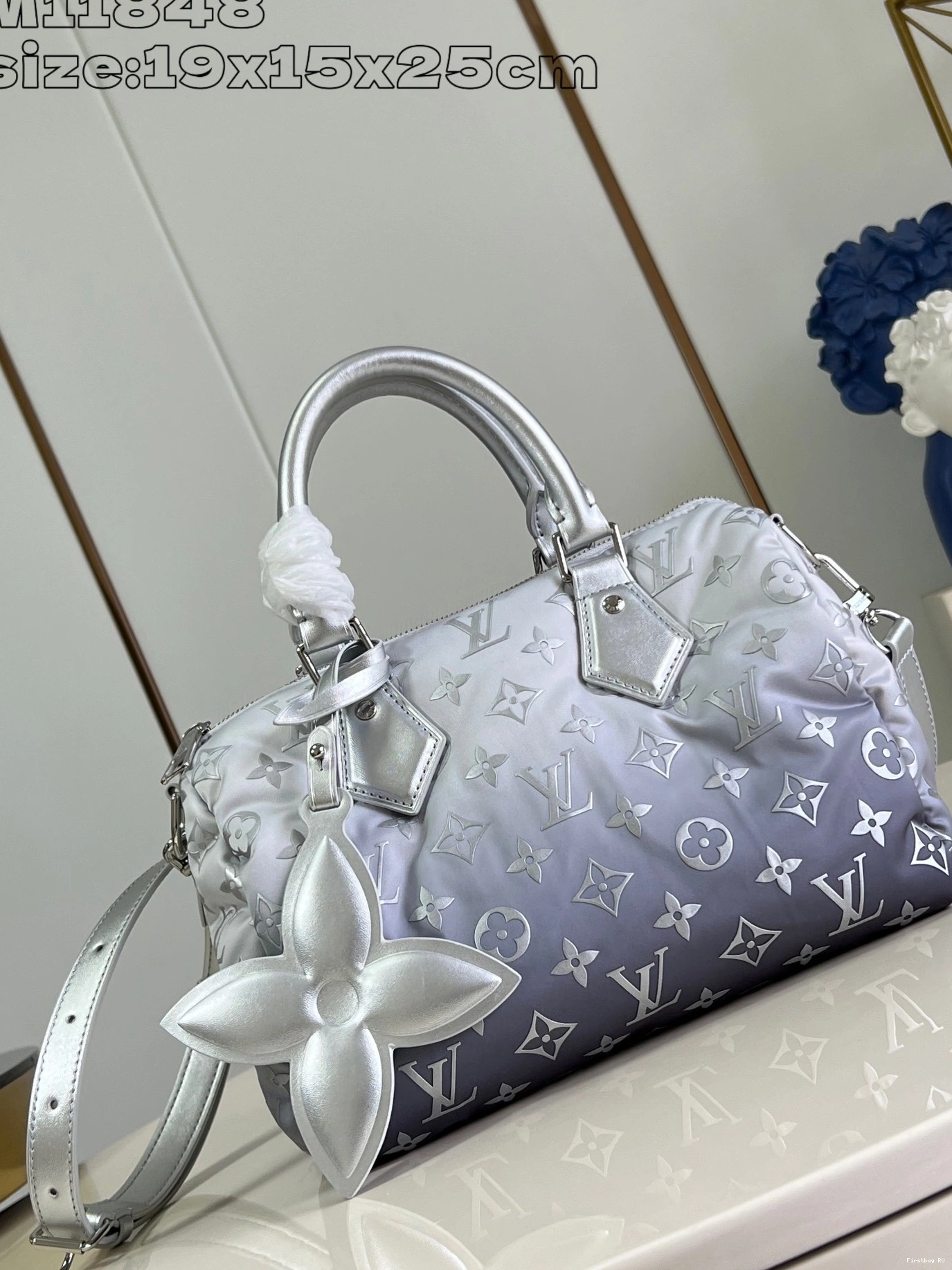 Firstbag VUITTON BANDOULIÈRE 25 SPEEDY LOUIS 0817